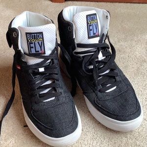 Levis 501 Mens High top shoes. Gently worn. Sz 10.5
